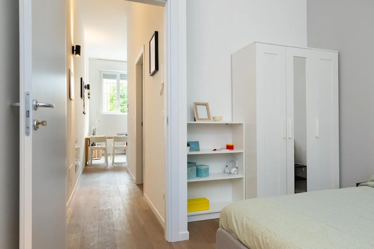 Joivy Contemporary Apartments In Historical Giambellino-Lorenteggio Milan 0*,  Italy