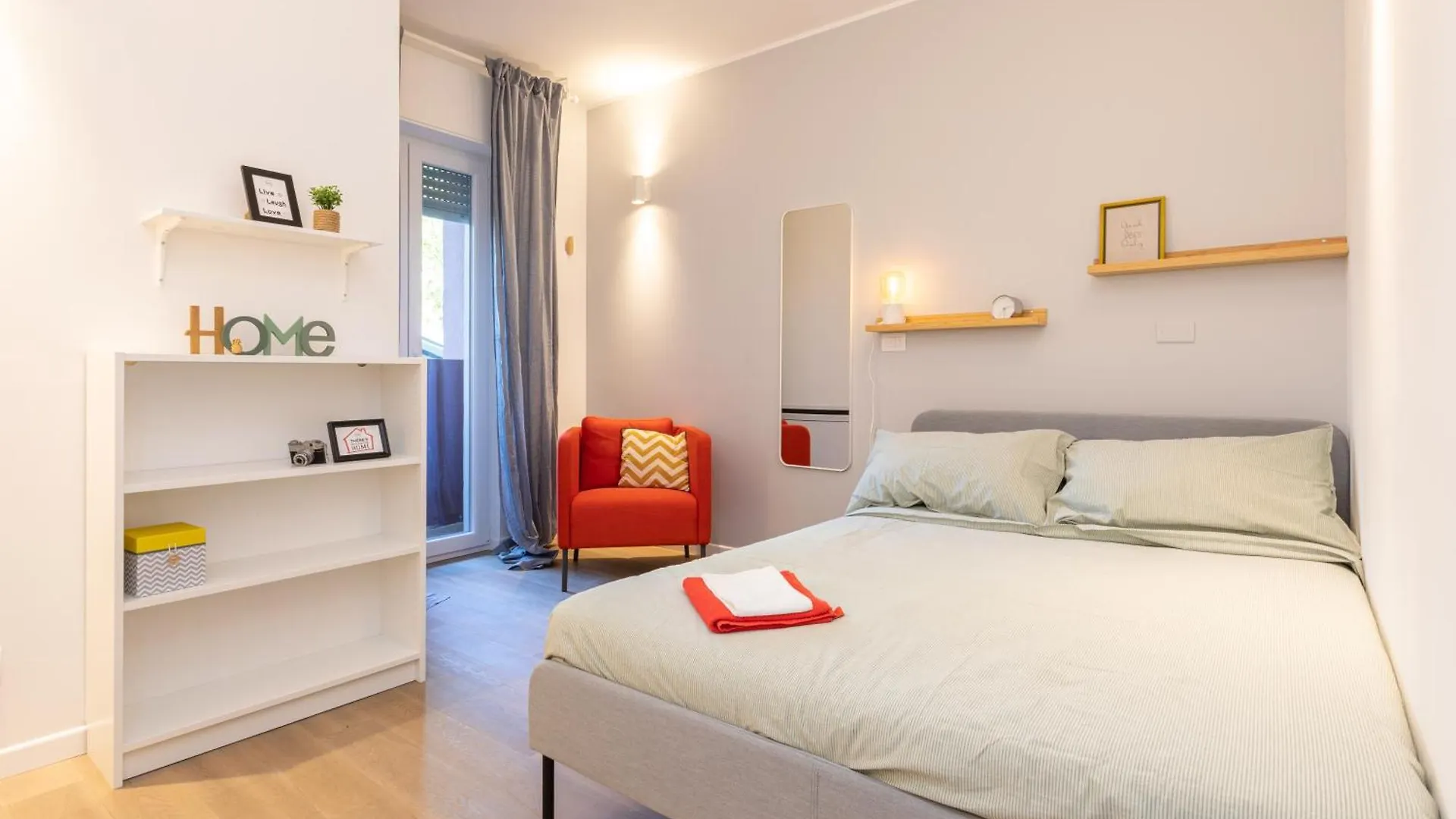 Joivy Contemporary Apartments In Historical Giambellino-Lorenteggio Milan